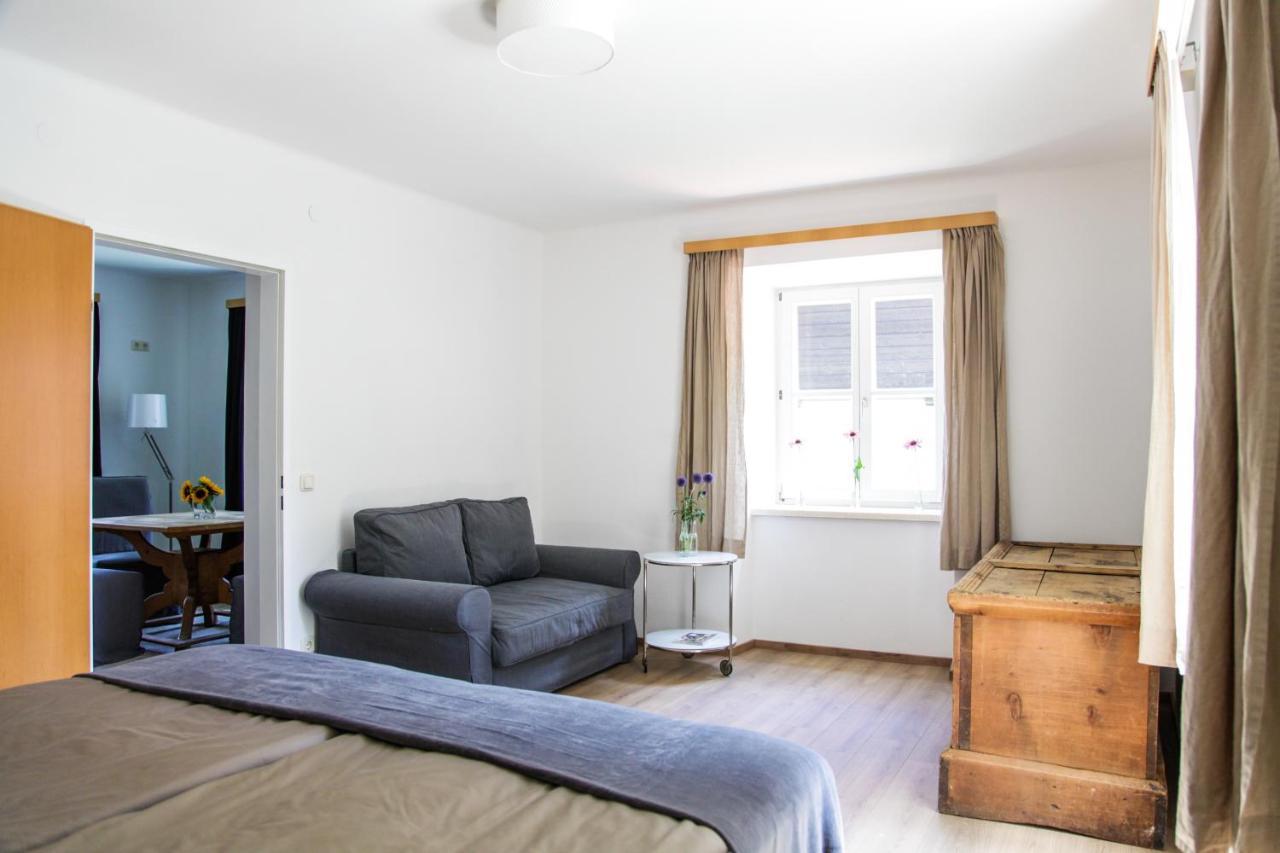 Glueck Am See - Apartment Mit Seezugang Hallstatt Eksteriør billede